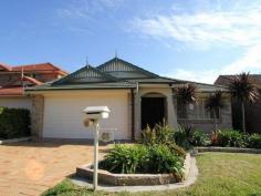  48 Willis St Rooty Hill NSW 2766 $490 Weekly Great Family Home 3 large bedrooms with built in robes ensuite to main Spacious kitchen with gas cook top Large lounge room plus family room Separate dining. Ducted air. Garage with auto door and internal access Covered pergola area Close to all amenities 