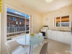  7 Panorama St Clayton VIC 3168 $600  IMMACULATE HOME IN PRIME LOCATION - GARDEN MAINTENANCE INCLUDED IN RENT Inspection Times: Sat 18/02/2017 10:30 AM to 10:45 AM The home itself boasts a timeless orange brick facade without so much as a crack in the mortar and inside you find a light, fresh and airy feeling home featuring a generous lounge/dining room with gas heater and air conditioner plus a pristine kitchen with included meals area. There are 3 bedrooms including 2 with built in wardrobes as well as a family bathroom, separate toilet and a laundry that gives you access to the manicured backyard and single garage. All within walking distance to Monash University, Monash Hospital, Transport and close to Clayton Central. Inspection Will Impress. PROPERTY DETAILS $600  ID: 391829 Available: Now  Pets Allowed: No 