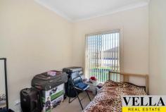  33B Orlando Ave, Hampstead Gardens SA 5086 *** First Open Inspection Saturday 7 October 2017 12:00pm - 12:30pm *** A beautiful exterior and low maintenance garden set the tone for this attractive home. As you enter you're pleasantly greeted by a large entrance and a spacious floor plan, featuring three bedrooms and open plan living and dining. The home is incredibly light-filled, with a stylish kitchen containing stainless steel appliances and gas cook top. The garden is tidy and is low maintenance in nature. The home boasts additional features, including:  - 	 Two bedrooms with built in wardrobes  - 	 Ducted air conditioning  - 	 Neutral décor throughout  - 	 Lock up garage with remote control garage door  - Circa 2006 Located in a great location within close proximity to Greenacres Shopping Centre, Hampstead Primary School, restaurants and bus routes. This neat and tidy modern courtyard home presents fantastic value for young families, professional couples or the astute investor. A great opportunity to buy in a desirable location! Currently leased at $335 per week until 21st June 2018. 