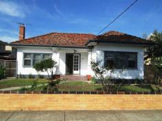  259 Ohea St, Pascoe Vale South VIC 3044 This neat family home is situated on a massive block offering loads of potential to families or developers looking for a prime site. It comprises 2 bedrooms with robes, separate lounge, separate dining, large kitchen/meals area, central bathroom, sunroom/utility room, separate laundry, separate toilet and side driveway to lock up garage. Other features include gas heating and cooking. Property is situated in a fantastic location close to all amenities including shops, schools and public transport. 