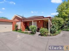  Unit 5 / 38 Ailsa Street Mansfield VIC 3722 $389,000 So hard to beat such a good position, add a quality build, excellent floor plan and private garden setting, this unit ticks the boxes. Living with great space, open plan combing formal and casual areas, well set out kitchen and utility room/third bedroom. Excellent dimensions throughout, full ensuite and walk in robe to the master, separate bathroom for second bedroom and large laundry and floor heating throughout. Lock up garage and extra land on the title giving options for additional parking, gazebo or shed. Looking for a long term investment or maybe downsize into a quality home, look no further. 