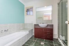 1 Mabella Court, EATONS HILL QLD 4037 | Madeleine Hicks Real Estate Brisbane