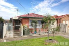 Unit 2/2 Kingfisher Court Kings Park VIC 3021 $350,000 - $380,000 This is your opportunity to secure this ideal first home or investment. Located close to Watervalle and local shops, public transport and Taylors Rd. This is a well maintained and ready to occupy home that comprises of 2 bedrooms, functional kitchen with plenty of cupboards, dining area plus a spacious lounge room. Outdoor there is an undercover entertaining area plus a side drive to a garage. Whether you’re buying this as a home to occupy or an investment, you will enjoy low maintenance ownership… 