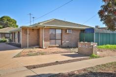  1/399 San Mateo Avenue Mildura VIC 3500 $145,000 - $155,000 Dreaming of a home where everything you could ever need is only moments from your front door? This two-bedroom unit is perfectly positioned on a 127sqm block and offers the easy-care, convenient and comfortable lifestyle so many people crave. A 600-metre walk will take you directly to the bustling Mildura Central while bus stops, parks, Mildura Senior College, Saint Paul's Primary School and La Trobe University are all within easy reach. Set behind a brick veneer is this low-maintenance abode complete with light-filled living zones and a well-appointed kitchen with a freestanding electric cooktop and oven. Both bedrooms have built-in robes plus there's a semi-ensuite servicing the master bedroom. Split system heating and cooling add additional comfort while a single carport ensures convenience. All this is set on a 127sqm block with a sunny and private courtyard where you can sip your morning coffee, host guests or relax and watch the kids play. FEATURES: • 	 Built-In Wardrobes • 	 Close To Schools • 	 Close To Transport;Air Conditioning… 