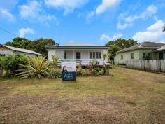  10 Hocken Street NORTH MACKAY QLD 4740 $290,000 Filled with character, this low set Queensland cottage is perfect for buyers entering the market or someone wanting an investment. Offering 4 great sized bedrooms, living and dining areas all with rustic floorboards throughout. The kitchen and bathroom are usable but could use a little TLC and some cosmetic renovations. The allotment size is fantastic offering approximately 1156m2… perfect for someone who wants a huge shed and pool. The yard is fu los fruit and vegetable trees and had loads of potential. Situated right in the heart of North Mackey, the location is close to schools, shops, sporting facilities and just a short drive to the City heart and Mount Pleasant. This home is waiting for its new owners to bring her back to life. Call to arrange your private inspection today. 