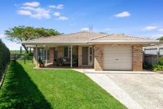  3 Sterling Court Cudgen NSW 2487 $1,100,000-$1,200,000 This single level 3 bedroom 2 bathroom home has 2 street frontages and sits on a large 755m2 parcel of land just 3kms from Kingscliff cafes & beach. Offering a huge backyard perfect for the kids with loads of room for a pool and man shed. Additional extras include: * Plantation shutters throughout * Freshly painted throughout * Child friendly cul-de-sac location * Single lock up garage * 1km from the New Tweed Hospital * Ready to move straight in or rent out * Pest & building report available upon request An extended settlement of approximately 90-120 days is required which would suit those looking to secure a property prior to selling their own home. 