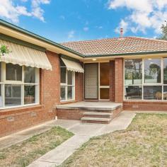  117 Feathertop Circuit  Thurgoona, NSW 2640 $439,000 Complete details: visit house for sale link 