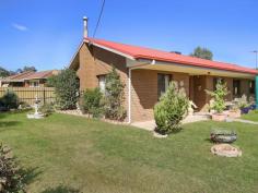  3 Dickson Court Chiltern VIC 3683 Comprising of five (5) bedrooms, all with built in robes. An open kitchen/meals area with large lounge room. The kitchen is highlighted by abundance of cupboards, plenty of bench space and gas cooking. A full family bathroom with separate toilet and large well-appointed laundry with a second separate toilet complete the internal floorplan. Outside consists of low maintenance surrounds, spacious lawn areas and rear access via double gates to a double carport with storage room or workshop. Other features include: - Ducted heating. - Evaporative cooling. - Slow combustion wood heating. - Great storage throughout. 