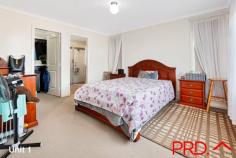  1-2 / 18 Fishermans Place Tamworth NSW 2340 $749,000 Situated in a quiet street in fast growing Regional City Tamworth, close to school, shops, the Tamworth Base Hospital and the Tamworth CBD, you'll find this stunning duplex featuring 2 x 3 bedroom units. A rare opportunity that you won't want to miss. Both units featuring: • 3 generous sized bedrooms with built-ins, the main complete with an ensuite • Spacious open plan kitchen, living and dining area • Ducted evaporative cooling & a gas outlet • Ceiling fans throughout • Undercover alfresco area • Enclosed yard • Single lock-up garage with internal access • Both units currently rented 