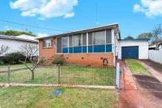  46 Underwood Cres Harristown QLD 4350 Conveniently located within walking distance to Toowoomba Base Hospital and with easy access to Clifford Gardens shopping centre and numerous schools this solid home has a big back yard as well as lock up car accommodation for 3 cars. This home has 3 big bedrooms, a renovated kitchen & bathroom, air con, as well as a terrific rear deck to entertain your guests. Features: • Close to shopping centre • Roof replaced • Modern kitchen • Air con • Ceiling fans • Large rear covered deck • 3 bedrooms • 3 car garage / carport (lock up) • Security screens • 744m2 allotment, fenced • Rent appraisal - $450/week Currently vacant so move straight in! 